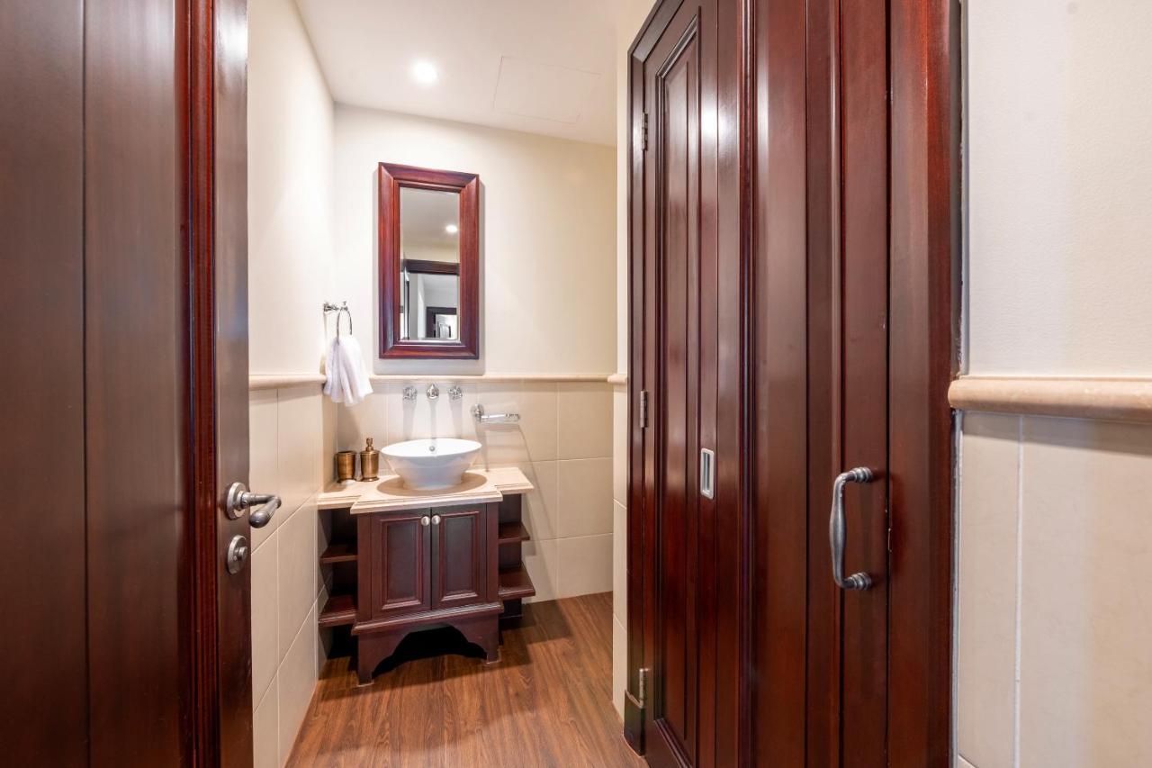 Ultra Luxury Downtown - Full Burj Khalifa View - 5 Min Walk To Dubai Mall! Exterior foto